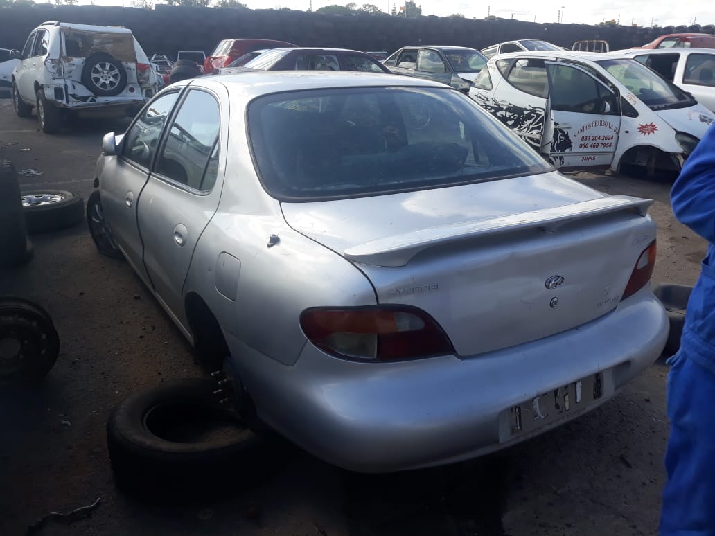 1998 Hyundai Elantra 1.6 - Stripping for Spares