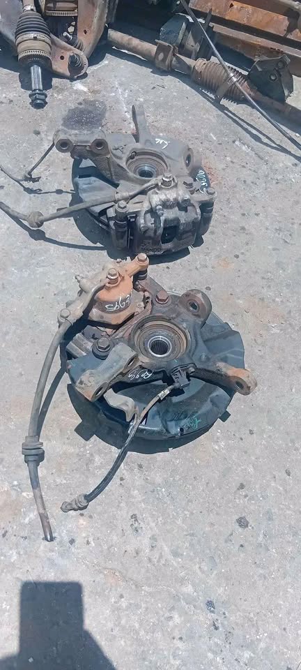 KIA PEGAS FRONT HUBS AVAILABLE - Private Seller KIA PEGAS FRONT HUBS AVAILABLE - Private Seller
