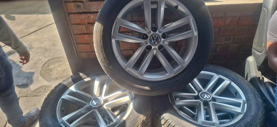 VW Amarok Mags For Sale! - Private Seller VW Amarok Mags For Sale! - Private Seller