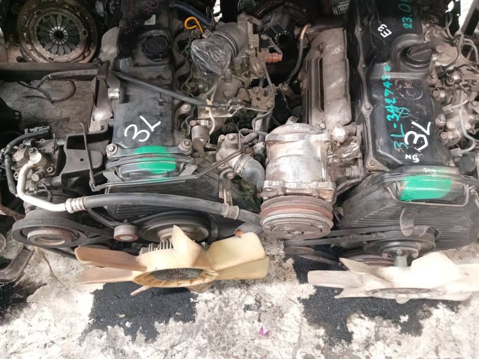TOYOTA HILUX 2L 2.4L ENGINES FOR SALE - Private Seller TOYOTA HILUX 2L 2.4L ENGINES FOR SALE - Private Seller