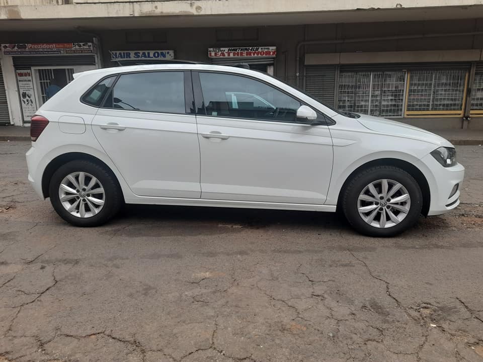 2019 VW polo 8 1.0tsi Panoramic Roof Available Contact Leon on