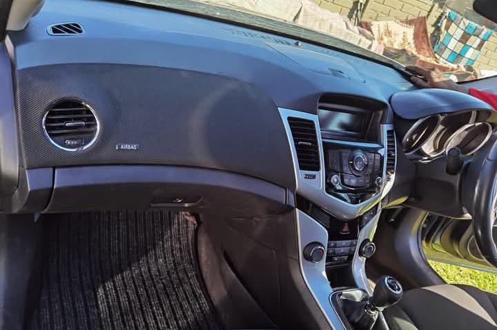 Dashboards,airbags and seatbelts