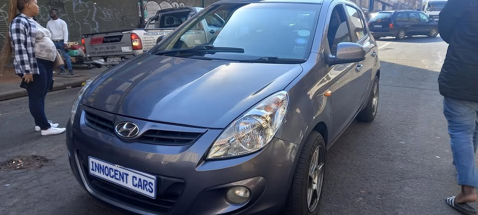 2010 HYUNDAI I20 1.4 MANUAL
