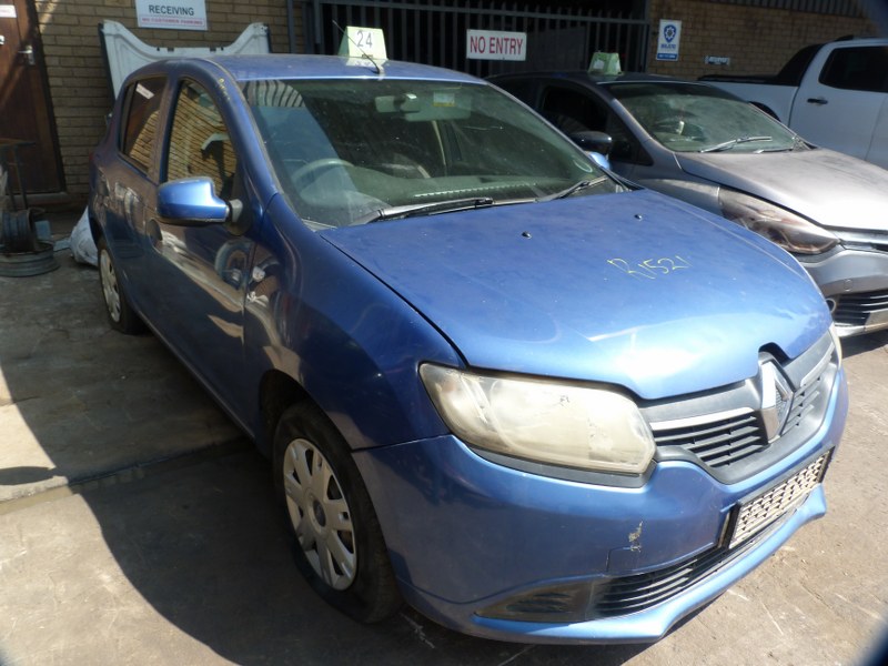 Renault Sandero 900T Expression Manual H4B - 2015 SPARESBOYZ STRIPPING FOR SPARE - Private Seller