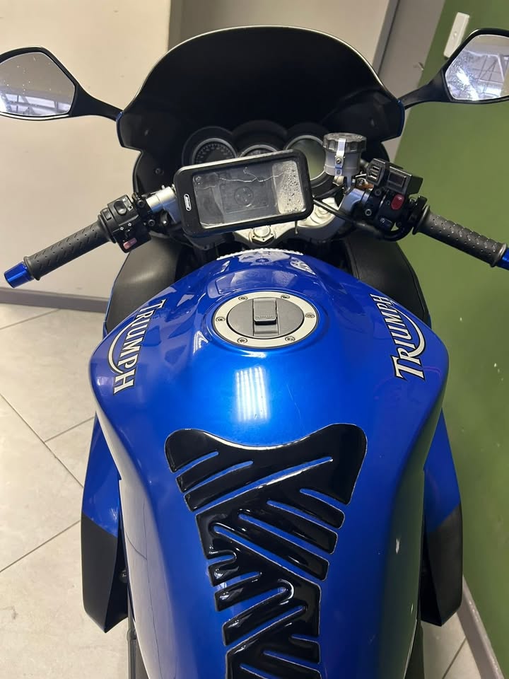 Used Triumph Sprint ST 1050 With Panniers - Private Seller