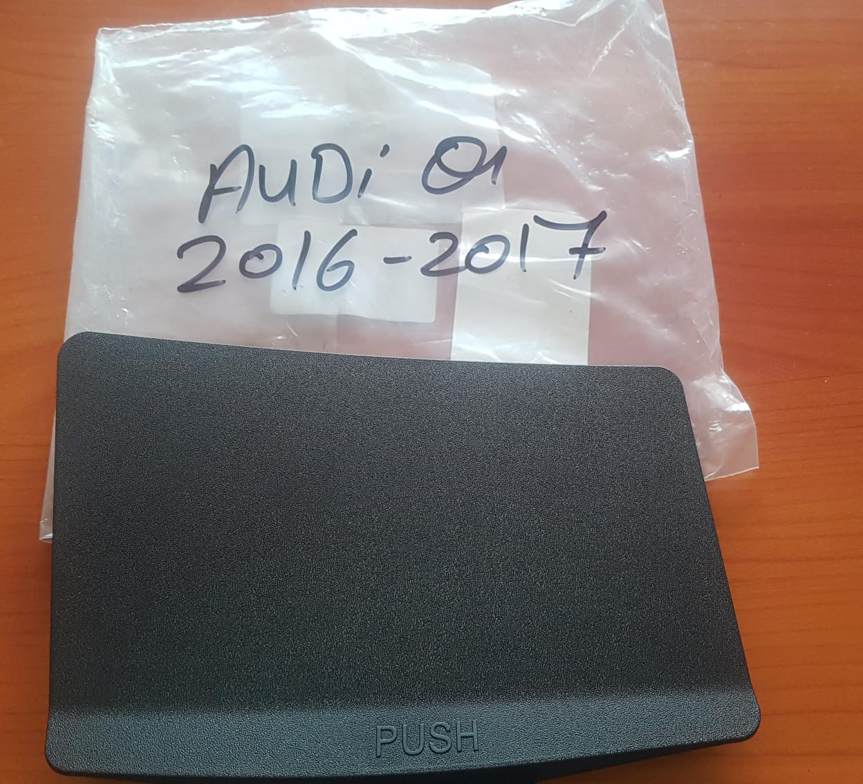 AUDI A4 DASHBOARD COVER PANEL (2016-2017) - Private Seller AUDI A4 DASHBOARD COVER PANEL (2016-2017) - Private Seller