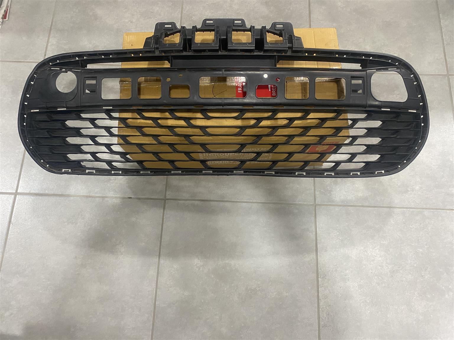 2021 KIA RIO FRONT BUMPER GRILLE FOR SALE - Private Seller 2021 KIA RIO FRONT BUMPER GRILLE FOR SALE - Private Seller