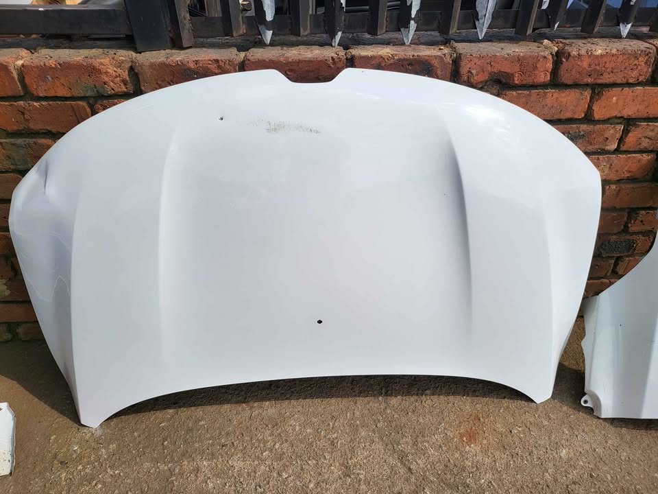 Renault Kwid bonnet for sale - Private Seller Renault Kwid bonnet for sale - Private Seller