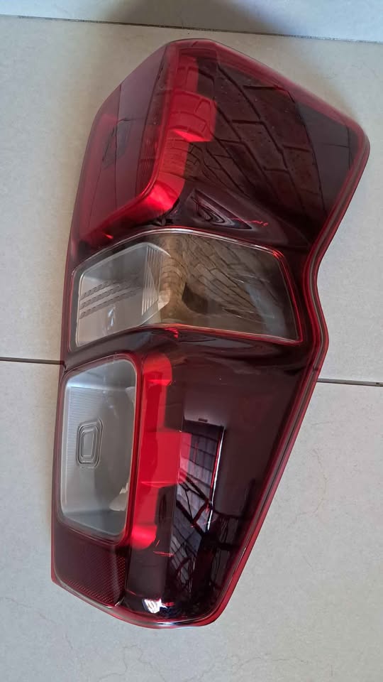 ISUZU DMAX  2023 ON BRAND NEW TAILLIGHTS FORSALE PRICE R795 EACH