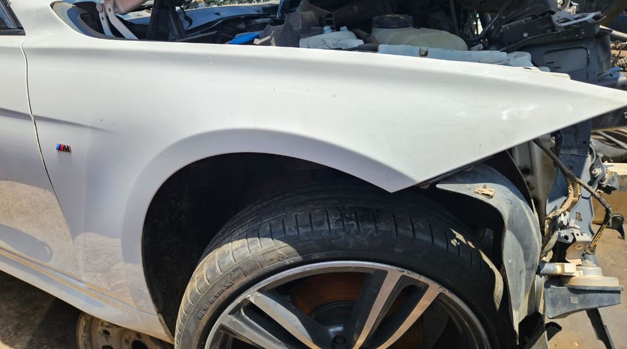 Bmw 2017 320d fender for sale M sport - Private Seller Bmw 2017 320d fender for sale M sport - Private Seller