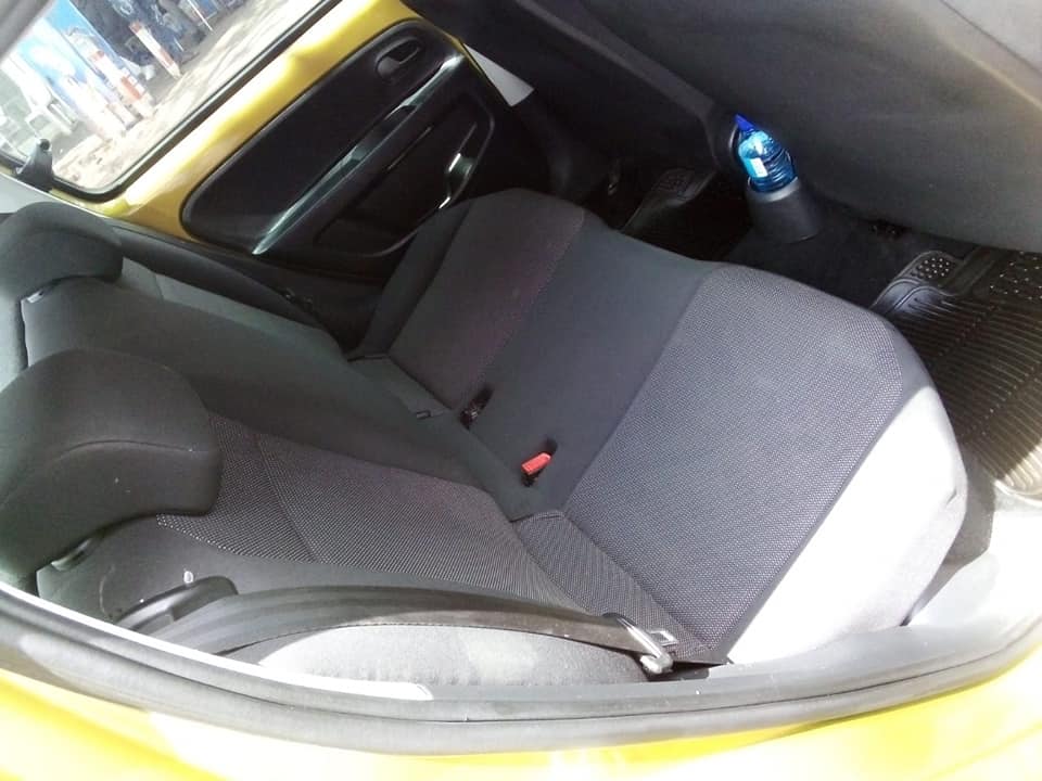 2017 VW Up MANUAL LEMON COLOR 85000KM