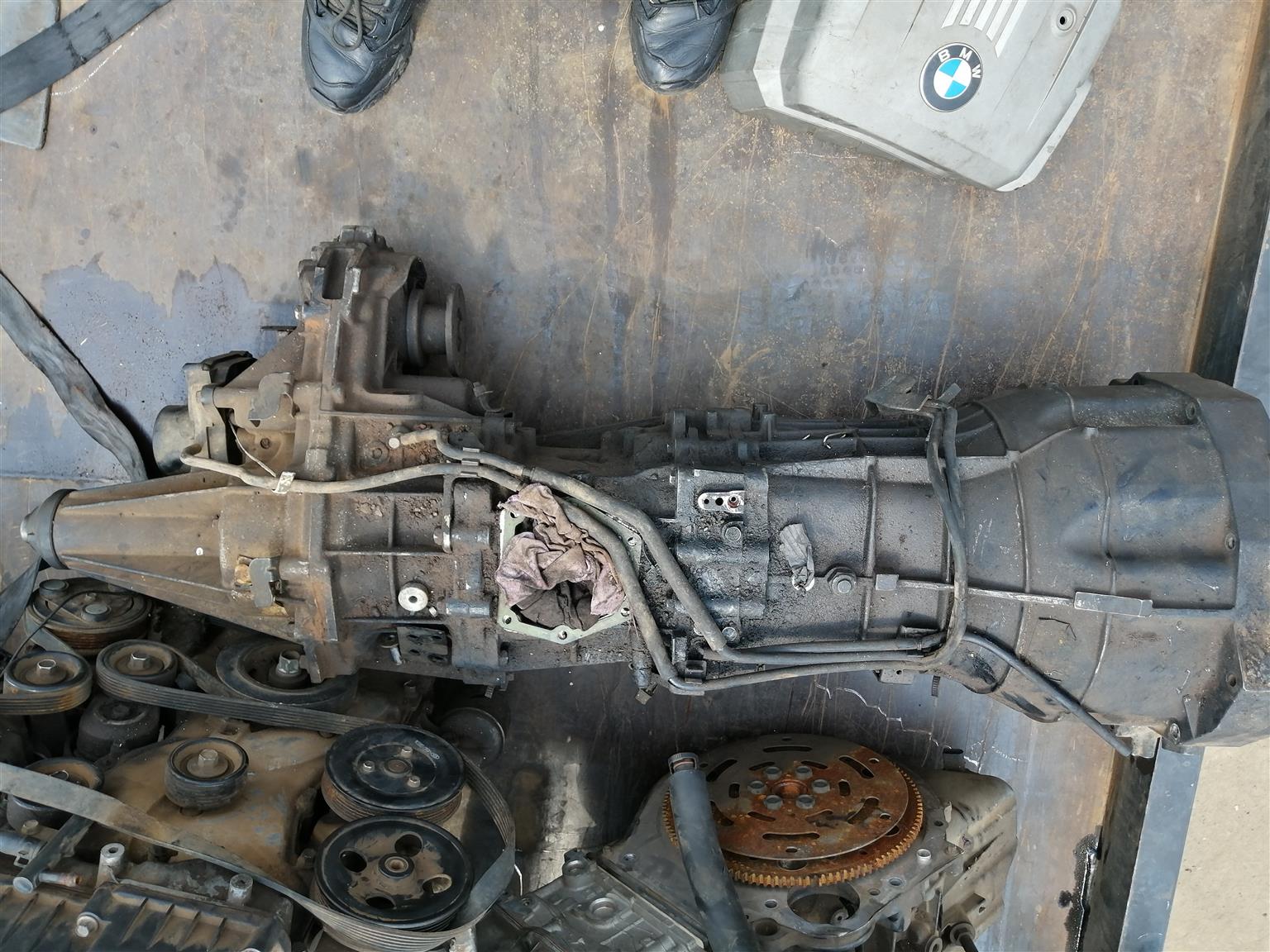 Selling Navara yd 25 4by 4 gearbox - Private Seller
