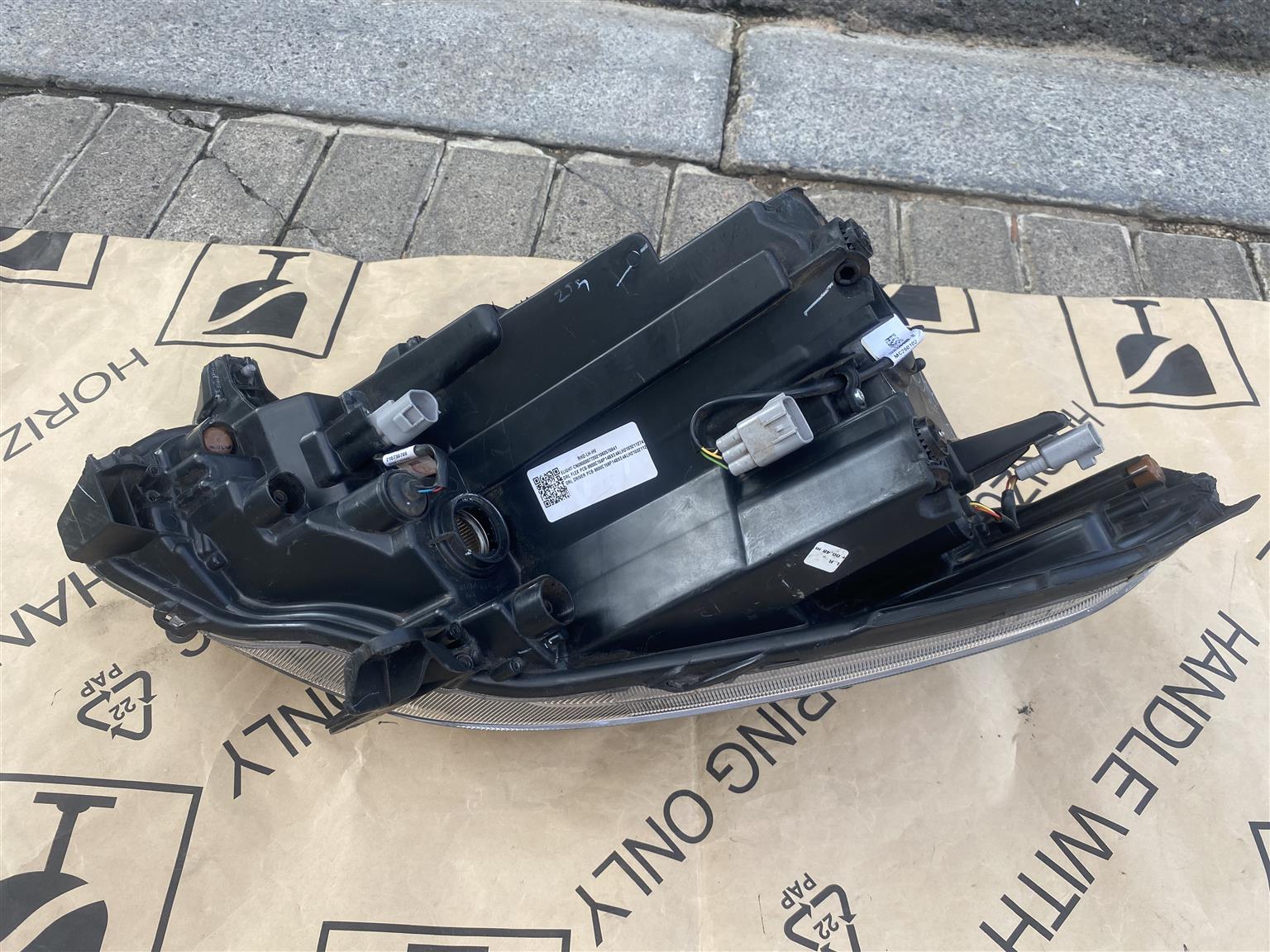 2022 TOYOTA STARLET/SUZUKI BALENO XENON HEADLIGHT LEFT SIDE FOR SALE