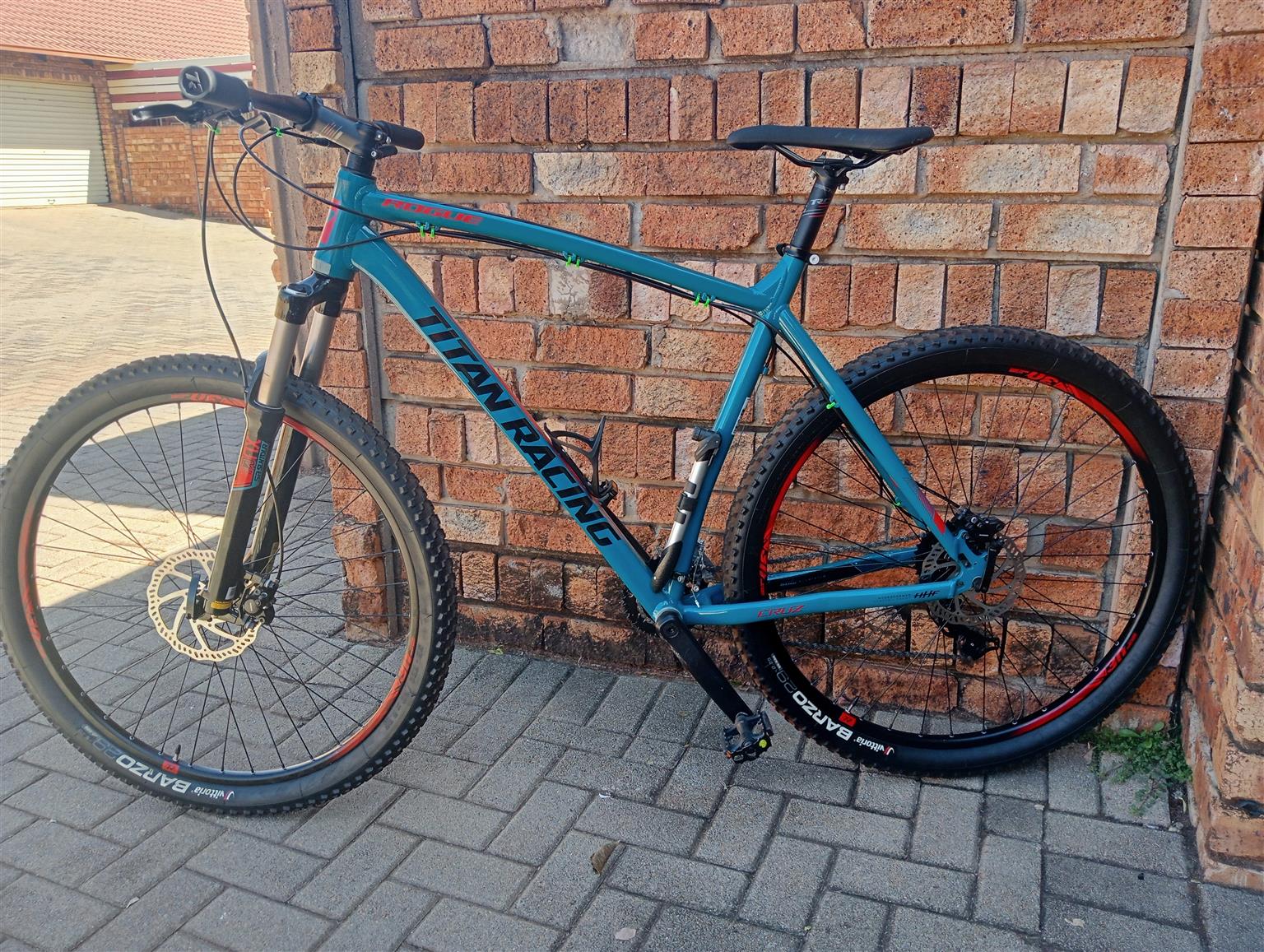 Titan expert online 29er