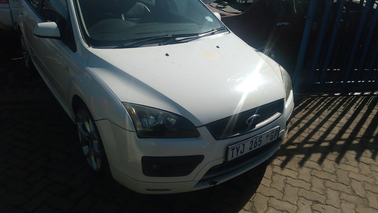 2006 Ford Focus 1.6 spares - White in colour - Private Seller 2006 Ford Focus 1.6 spares - White in colour - Private Seller