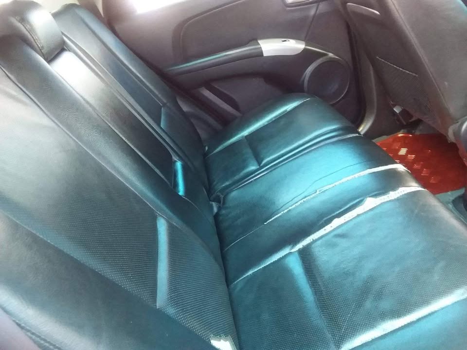 2010 Kia Sportage hatchback manual 2010