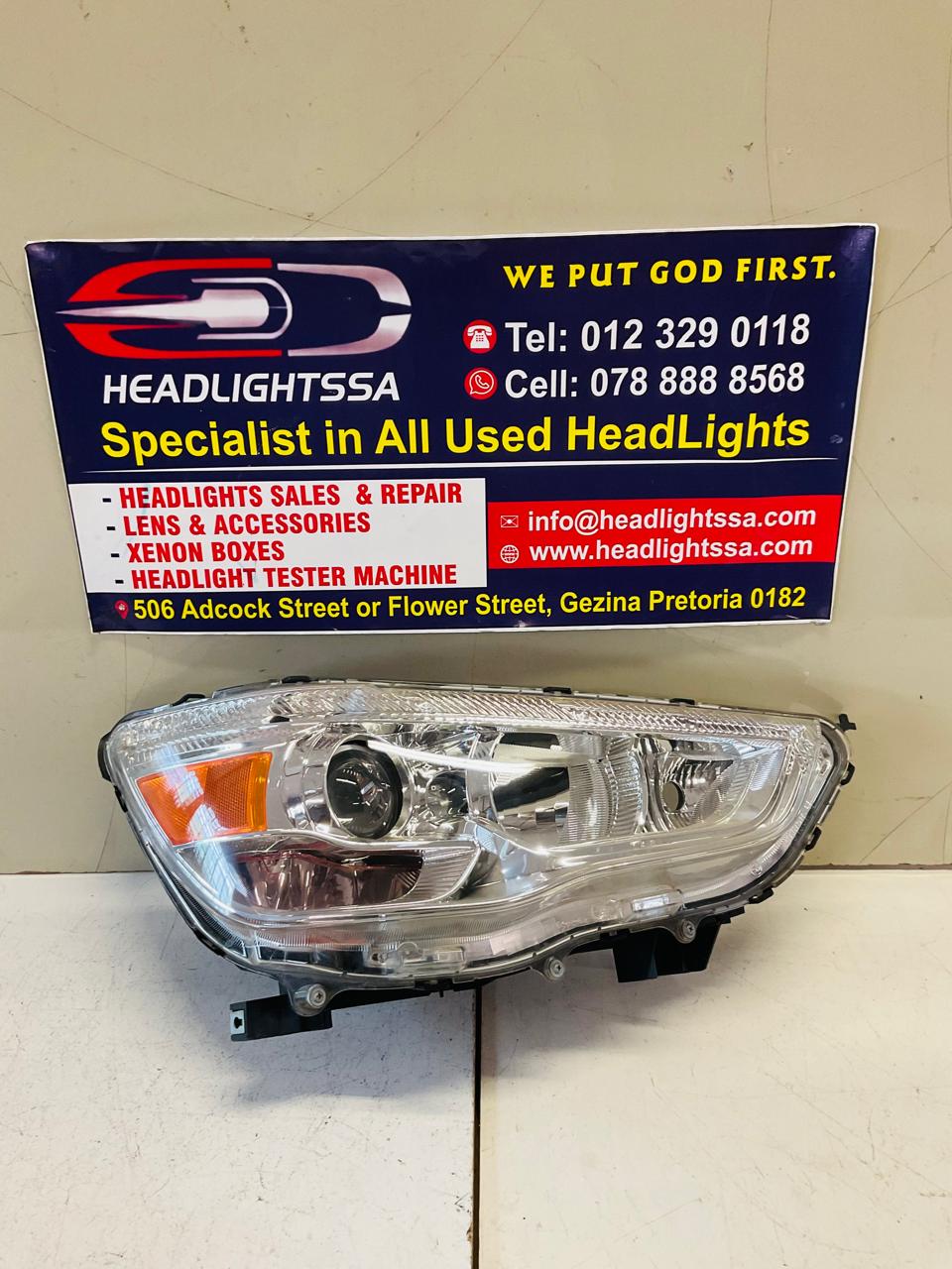 Mitsubishi ASX right side headlight - Private Seller Mitsubishi ASX right side headlight - Private Seller
