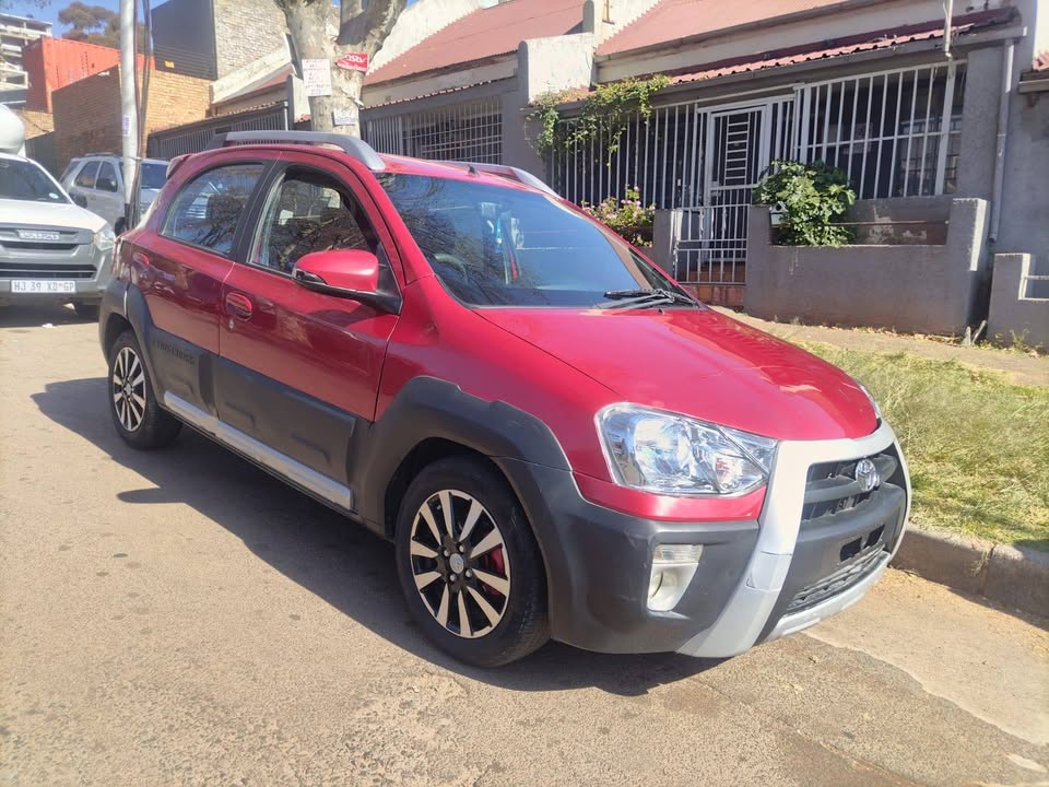 2016 Toyota Etios cross 1.5