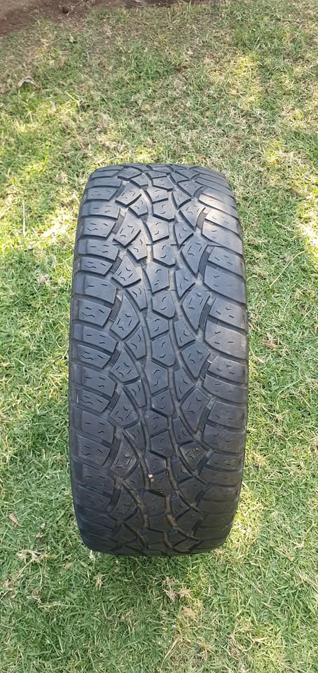 7x Cooper Zeon LTZ 255/55/19 tires