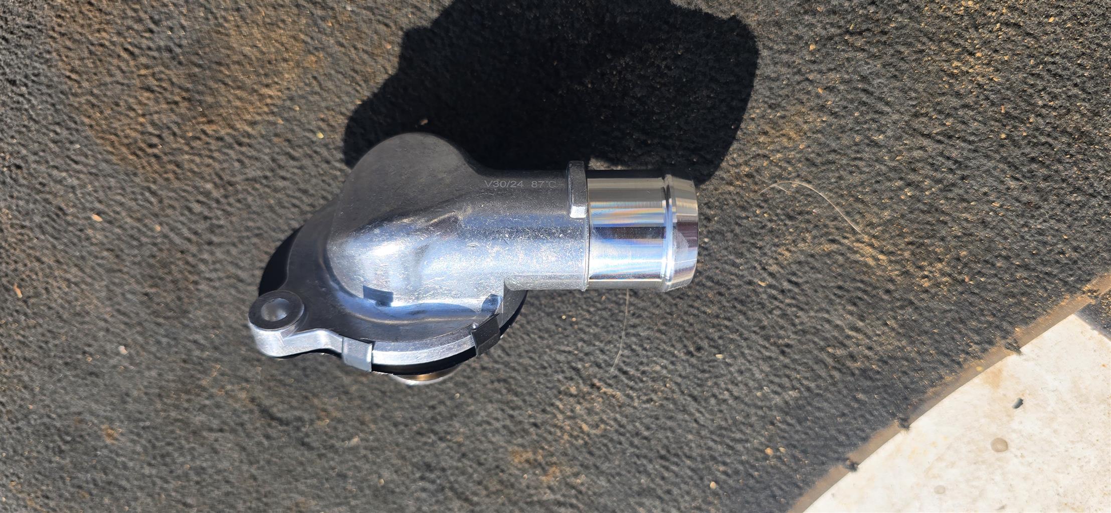 New stock arrivals  Thermostat vw t5 2.5 tdi AXE AXD - Private Seller
