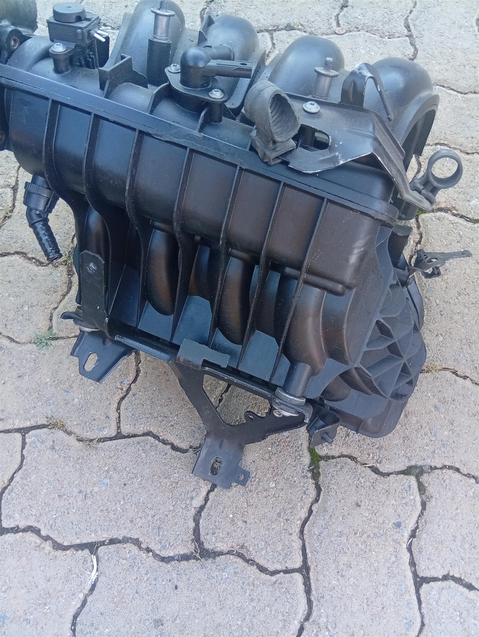 BMW E90 E87 n46 intake manifold - Private Seller