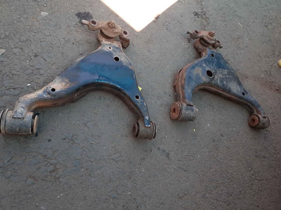 2003 up toyota Prado left n right lower control arms - Private Seller 2003 up toyota Prado left n right lower control arms - Private Seller