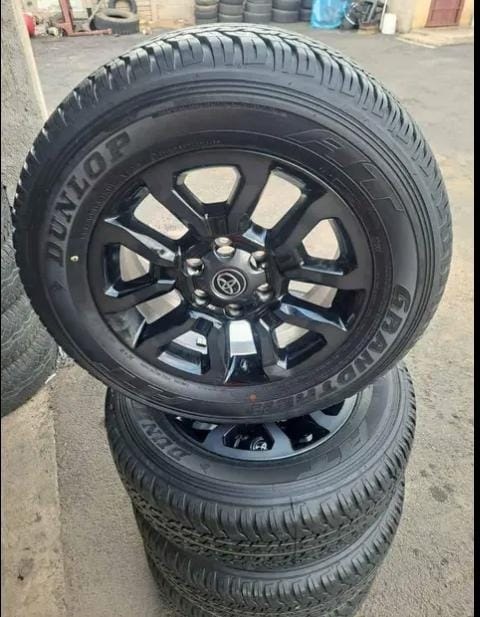 18 inch Toyota Legend 50 Rs original mags with brand new 265/60/18 Dunlop Grandt - Private Seller 18 inch Toyota Legend 50 Rs original mags with brand new 265/60/18 Dunlop Grandt - Private Seller