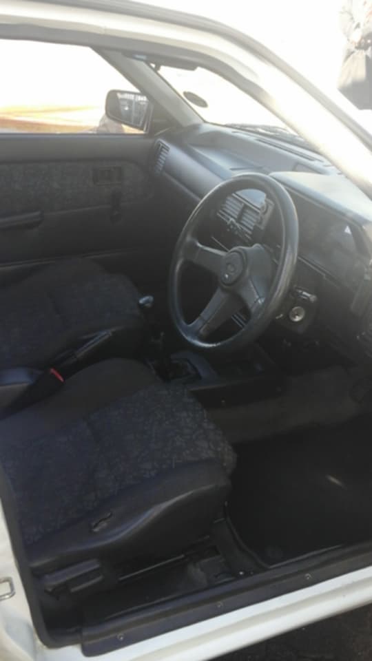 1996 MAZDA 323