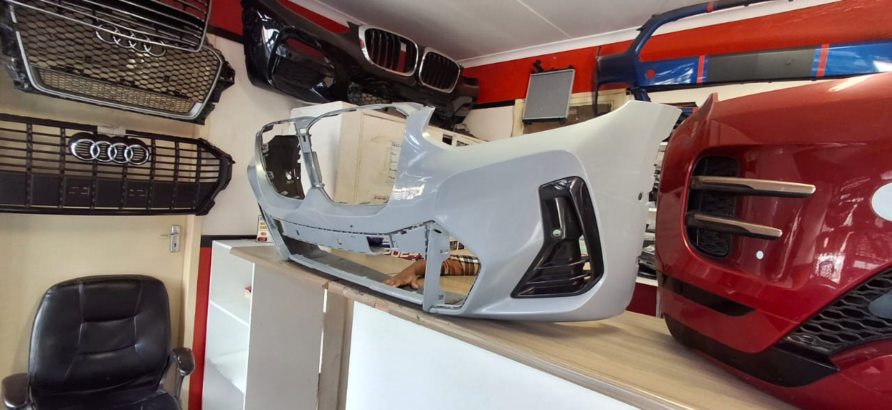 2023 BMW G02 X4 FRONT BUMPER AVAILABLE FOR SALE - Private Seller 2023 BMW G02 X4 FRONT BUMPER AVAILABLE FOR SALE - Private Seller