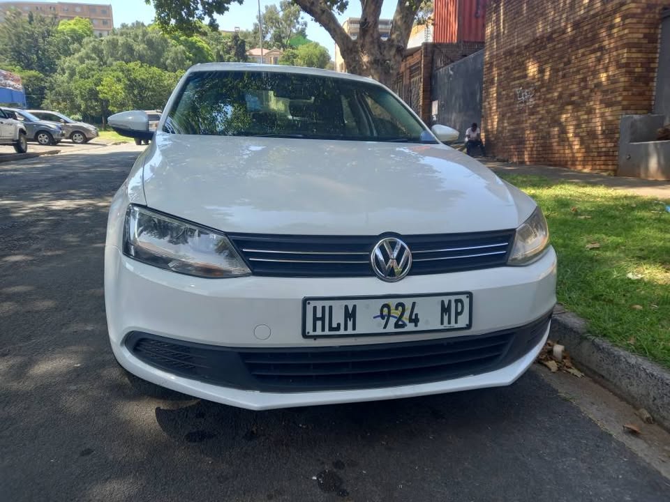2014 VW Jetta 6 SEDAN 1.4 TSI Petrol, Manual, White Color, Mileage 96000kms