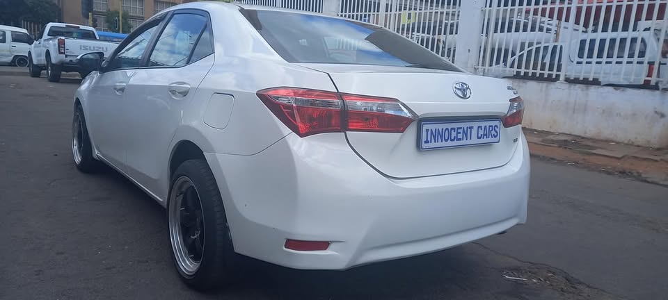 2021 TOYOTA COROLLA QUEST 1.8 PETROL, MANUAL, WHITE COLOUR, MILEAGE 45000KM