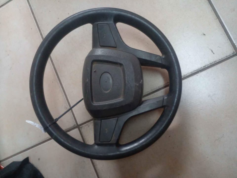 Tata xenon steering wheel - Private Seller