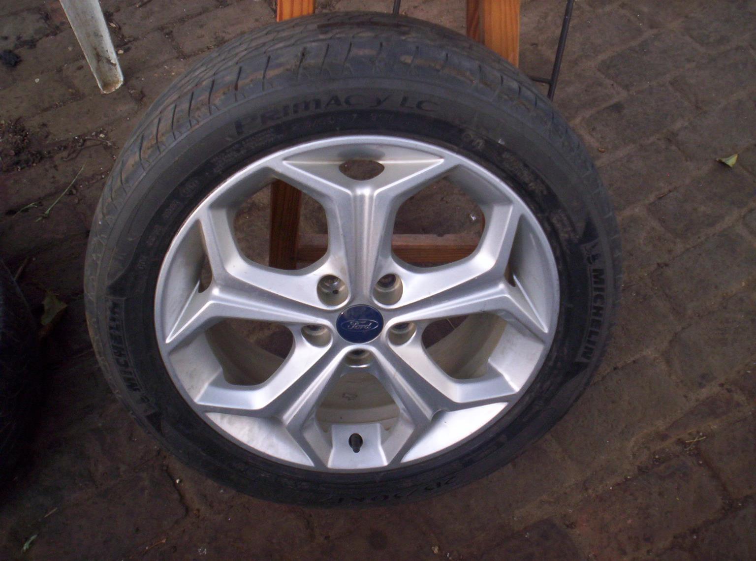 Ford 17 inch mag wheel with tyre. Ford 17 inch mag wheel with tyre.