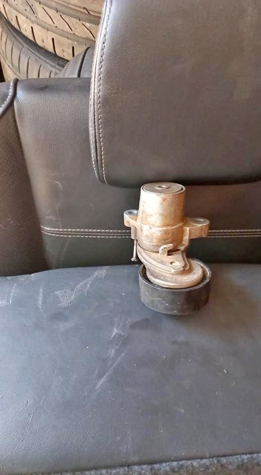 Ford 1.0 fan belt tensioner - Private Seller Ford 1.0 fan belt tensioner - Private Seller