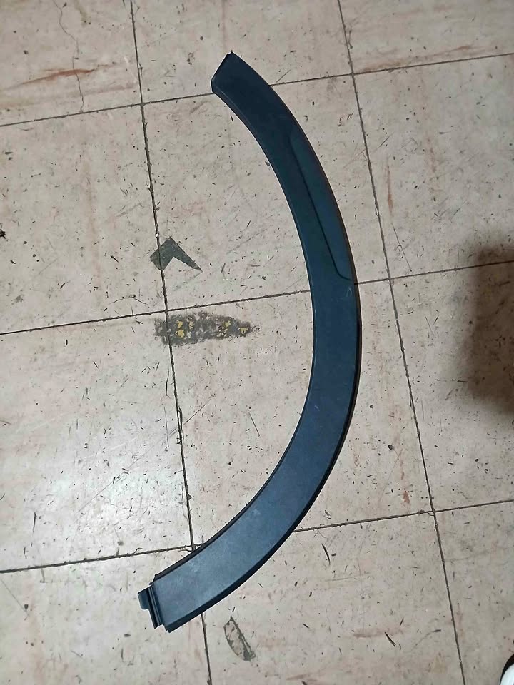Kia sportage wheel arch - Private Seller Kia sportage wheel arch - Private Seller