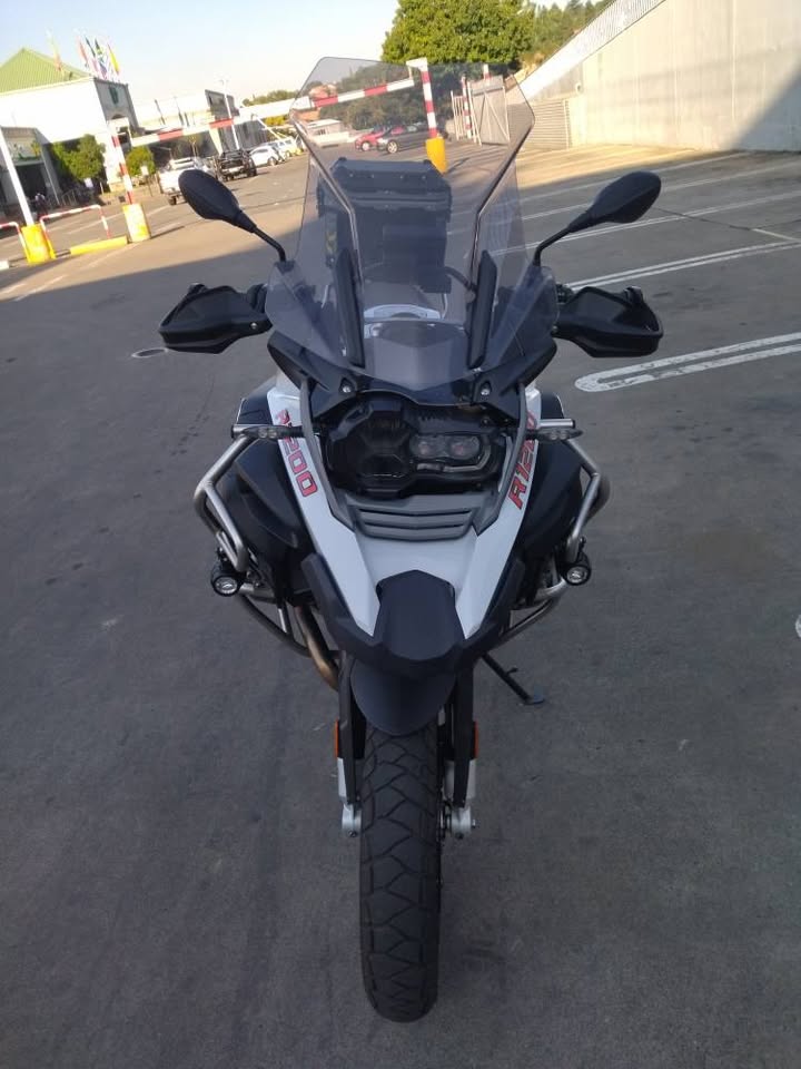 2017 BMW R 1200 GS ADVENTURE : - Private Seller 2017 BMW R 1200 GS ADVENTURE : - Private Seller