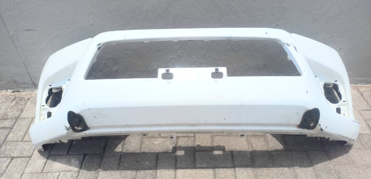 Toyota Hilux GD6 front bumper - Private Seller