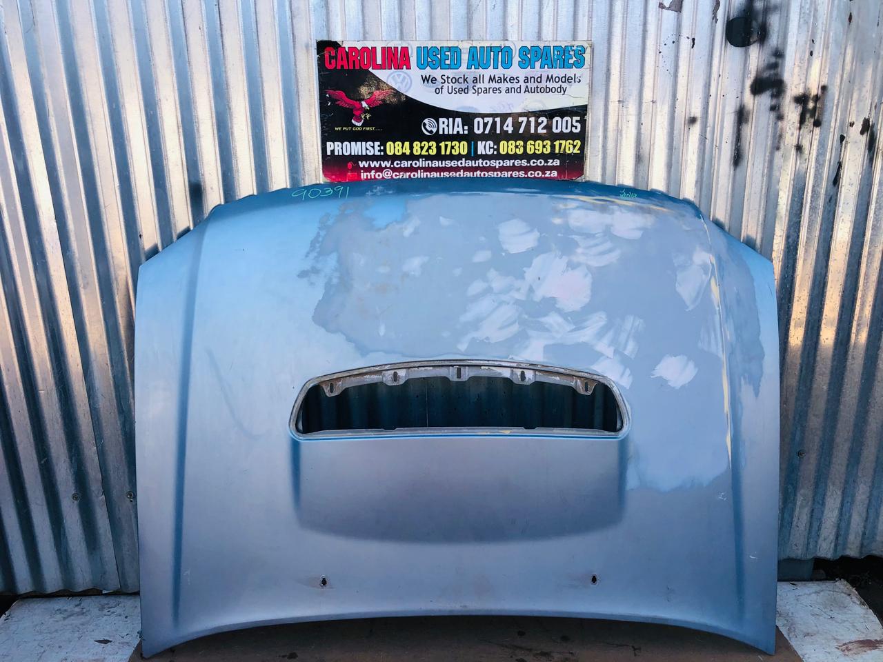 Isuzu GO Big KB250/KB300 bonnet with scoop opening - Private Seller Isuzu GO Big KB250/KB300 bonnet with scoop opening - Private Seller