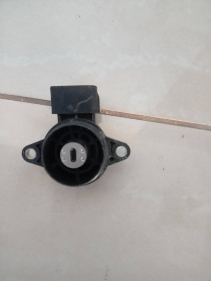 Toyota Hilux & Fortuner Airbag Sensor