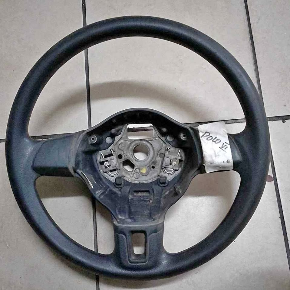 VW polo 6 steering wheel