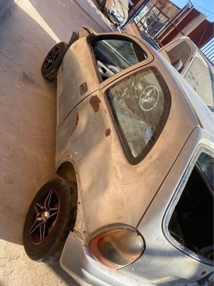 Corsa lite stripping for spares - Private Seller