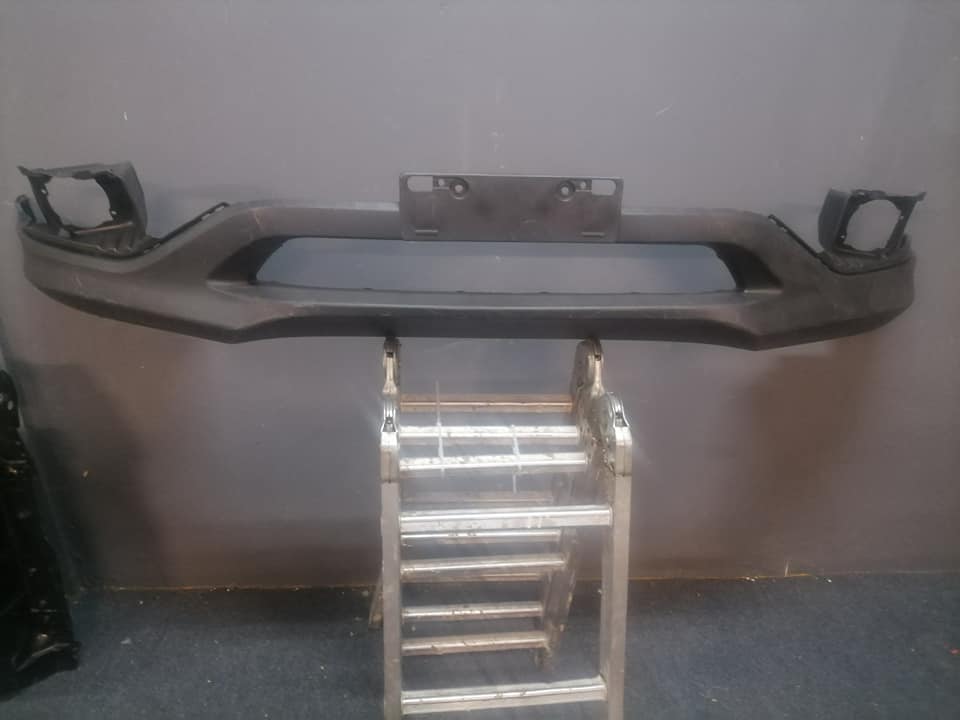 Honda CR-V black bumper DM or contact number in the description for assistance. - Private Seller