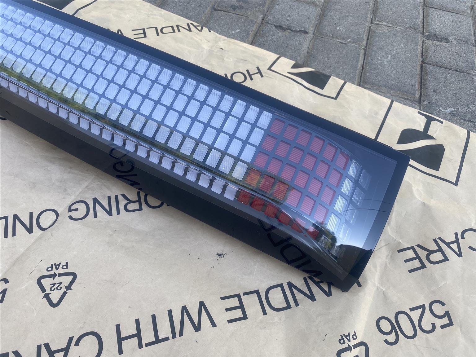 2024 HYUNDAI STARIA FULL LED TAIL LIGHT LEFT SIDE FOR SALE - Private Seller 2024 HYUNDAI STARIA FULL LED TAIL LIGHT LEFT SIDE FOR SALE - Private Seller