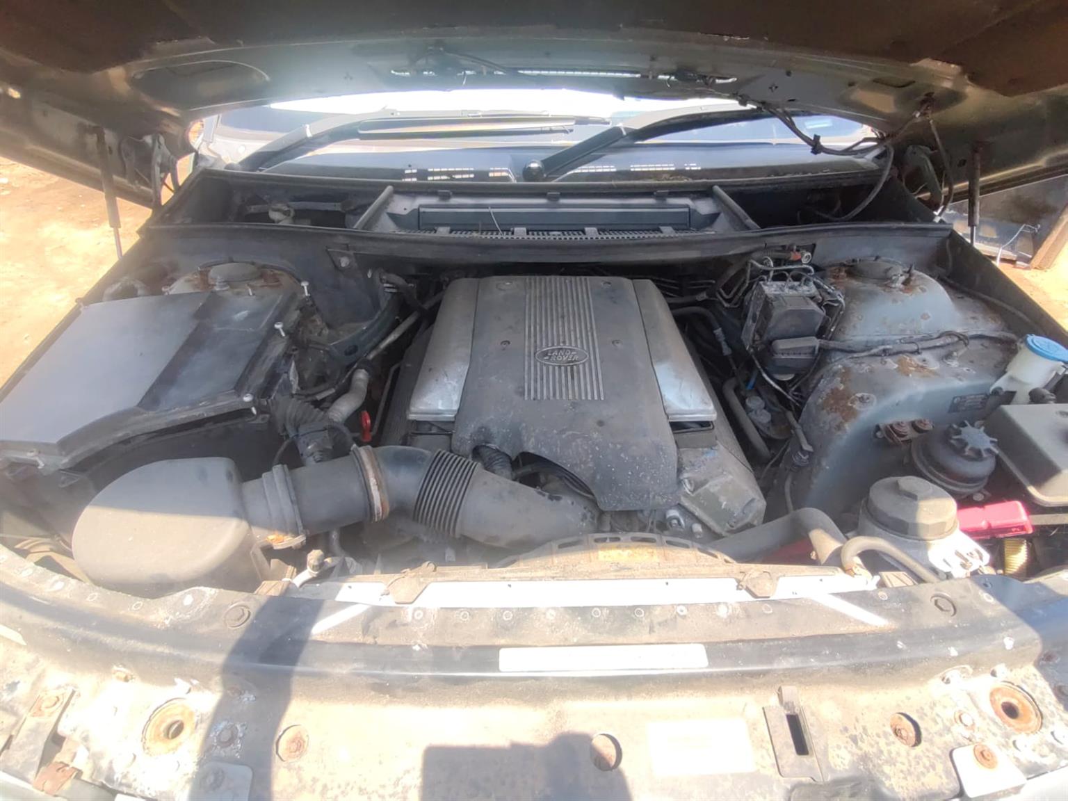 Land Rover Range Rover Big body 2006 4.4 petrol automatic stripping for spares