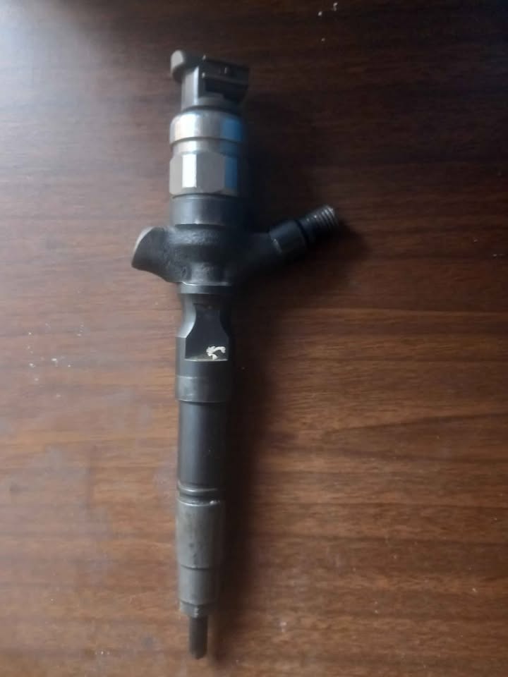 TOYOTA 2KD HILUX/QUANTUM INJECTOR - Private Seller