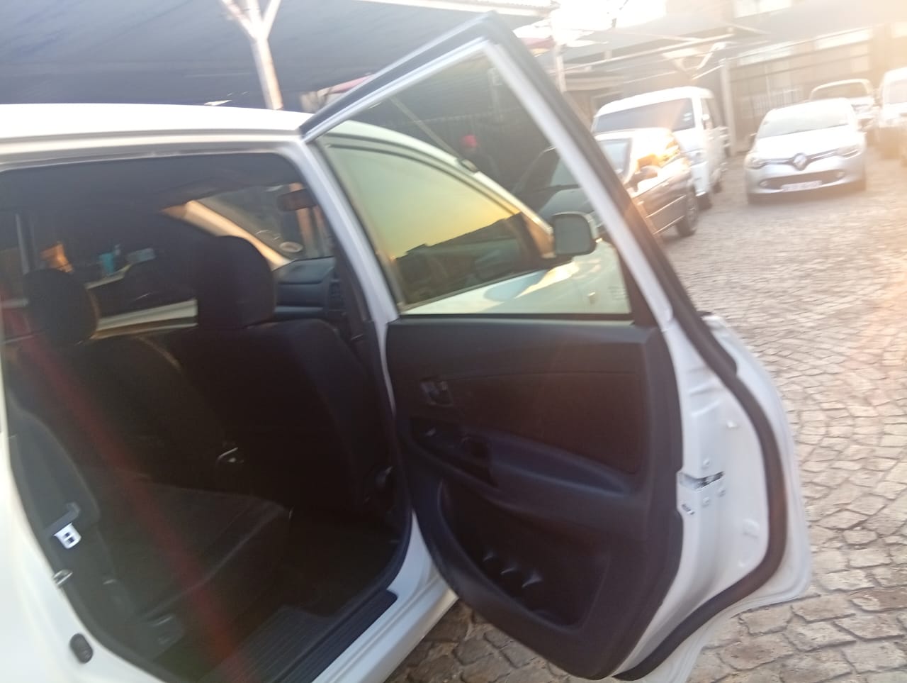 2018 Toyota Avanza 1.5 SX MPV VVTi Engine Manual Cloth Seats, Good Orde