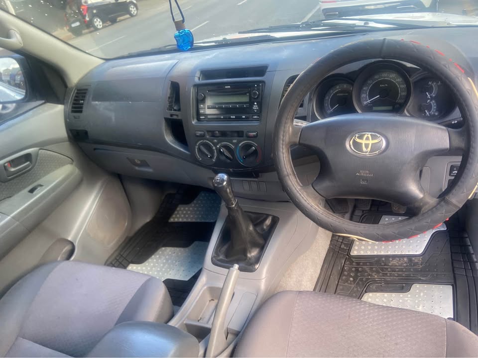 2011 Toyota Hilux 2.5 92.000km