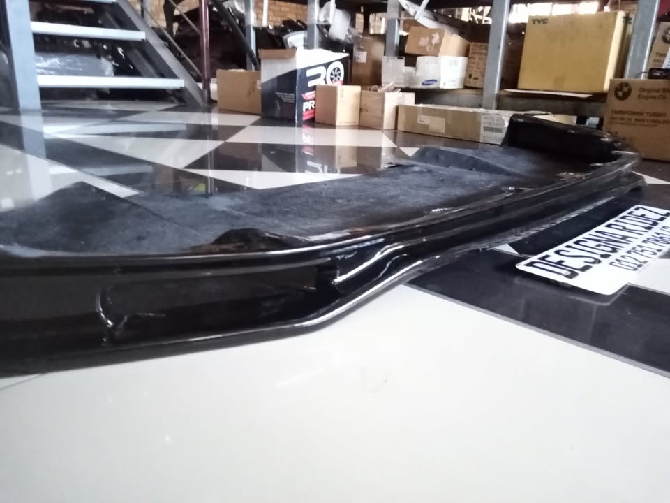 NISSAN GTR FRONT LIP / SPOILER GT-R R35 FRONT LIP/SPOILER - Private Seller NISSAN GTR FRONT LIP / SPOILER GT-R R35 FRONT LIP/SPOILER - Private Seller