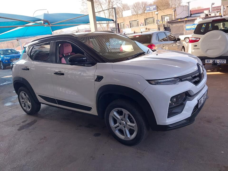 2023 RENAULT KIGER 1.0 25 000KM WHITE COLOR MANUEL PETROL