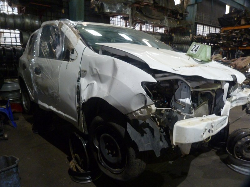 Renault Sandero 900T Expression Manual White - 2019 STRIPPING FOR SPARES - Private Seller